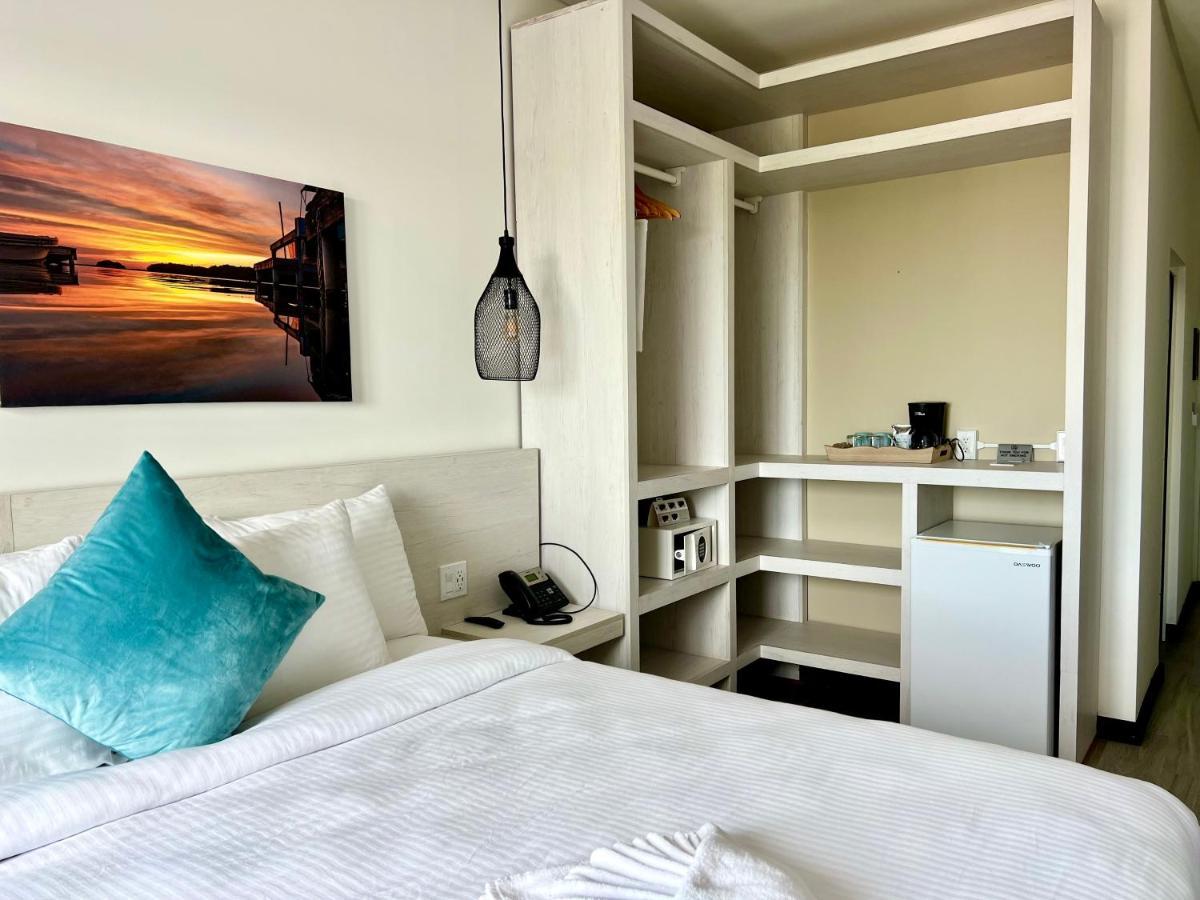The Watermark Hotel San Pedro  Εξωτερικό φωτογραφία