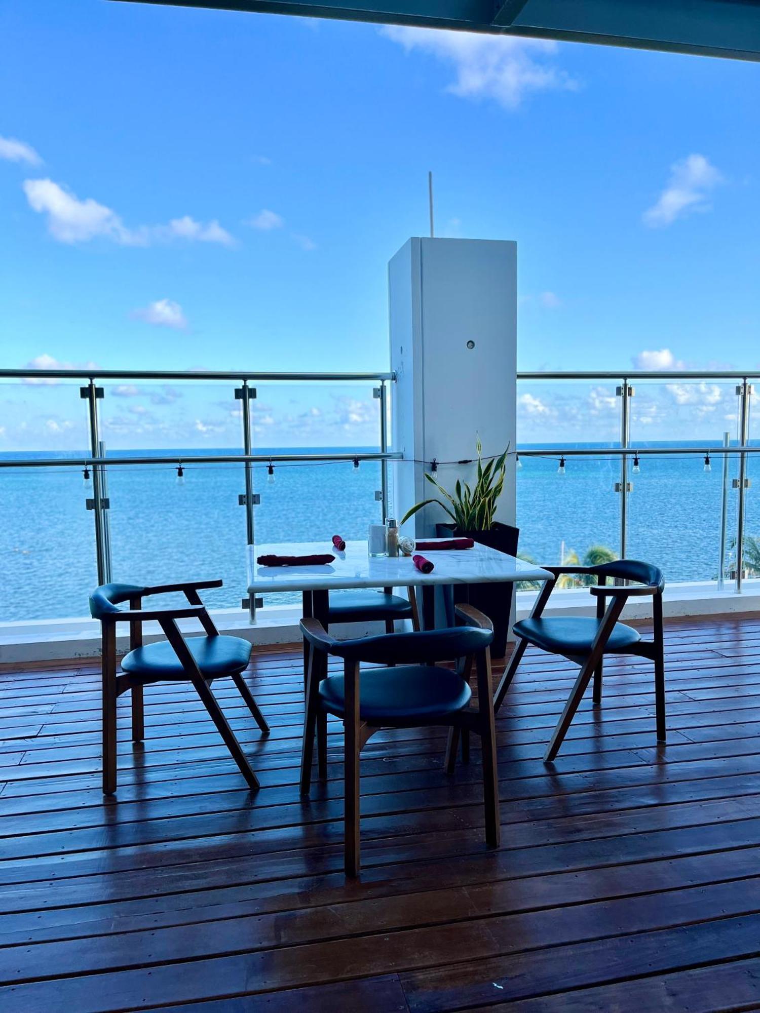 The Watermark Hotel San Pedro  Εξωτερικό φωτογραφία