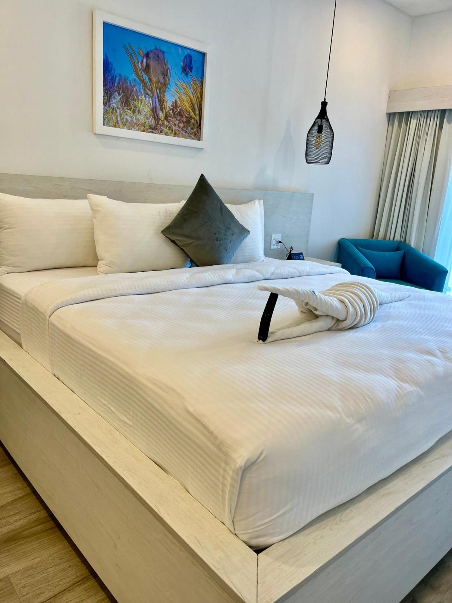 The Watermark Hotel San Pedro  Εξωτερικό φωτογραφία