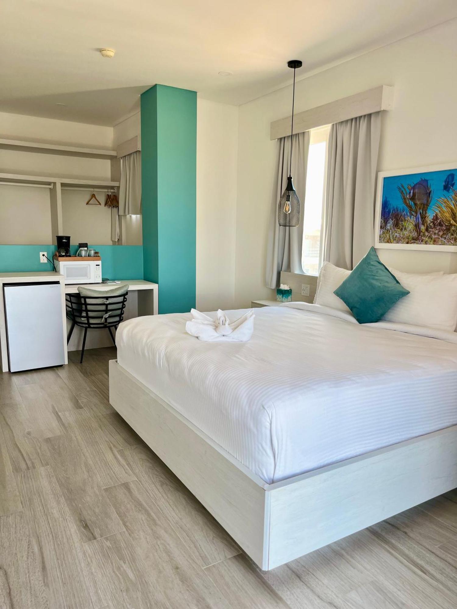 The Watermark Hotel San Pedro  Εξωτερικό φωτογραφία