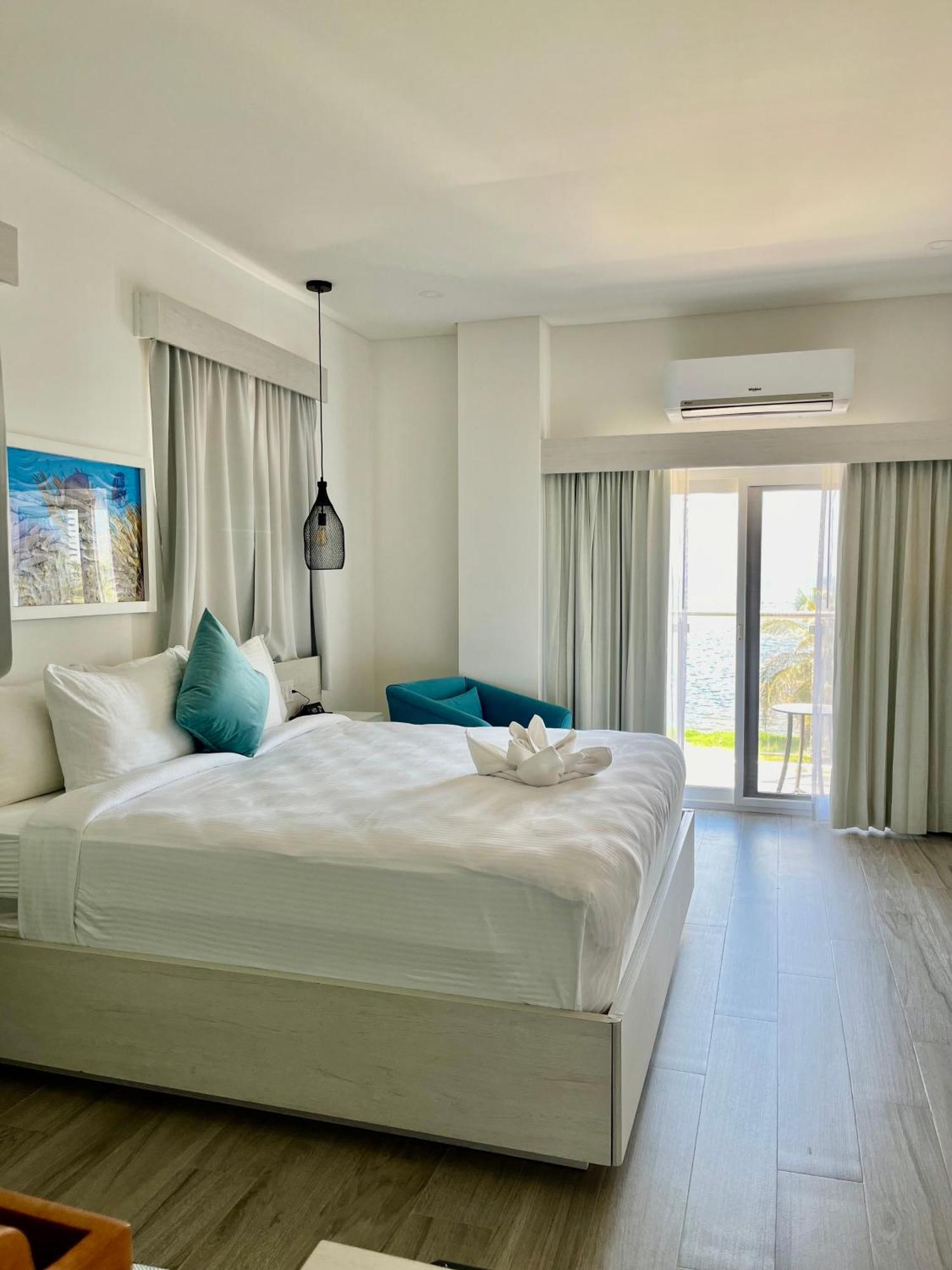 The Watermark Hotel San Pedro  Εξωτερικό φωτογραφία
