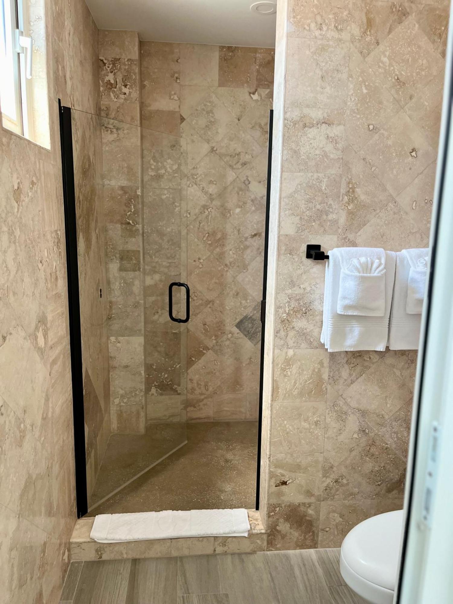 The Watermark Hotel San Pedro  Εξωτερικό φωτογραφία