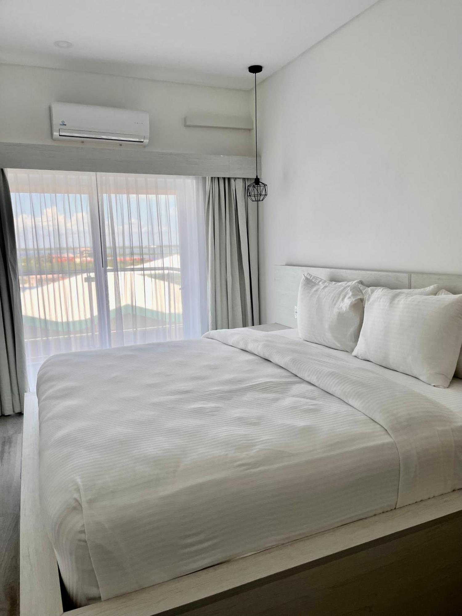 The Watermark Hotel San Pedro  Εξωτερικό φωτογραφία